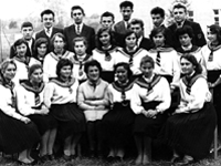 Педліцеїсти з вихователькою Галиною Криванською (1962 р.).